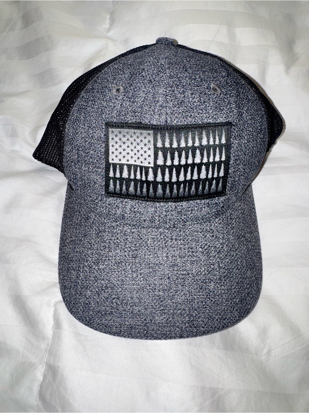 Columbia Heather Gray Tree Flag Trucker Hat